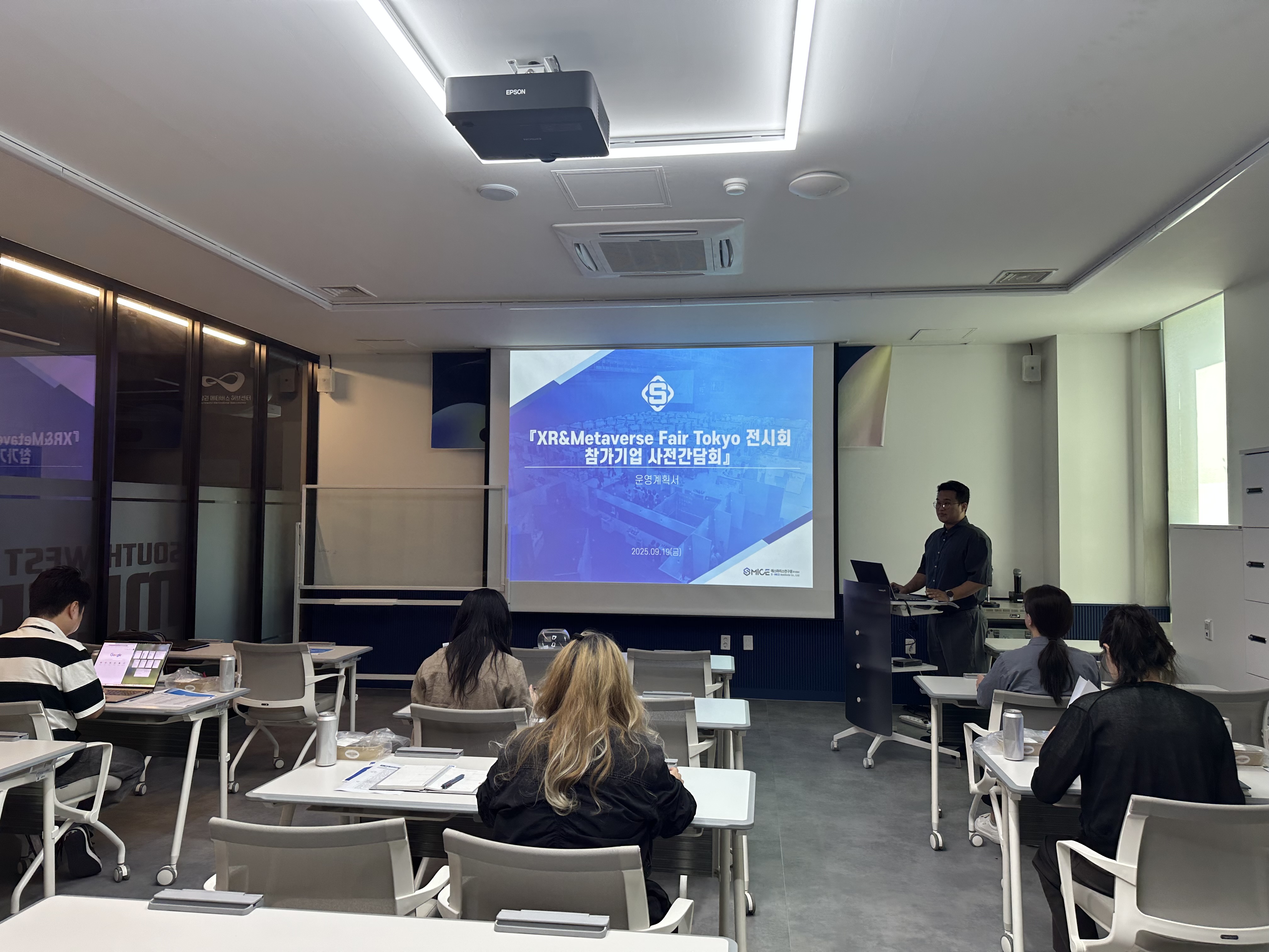 ??2. 'XR???? ?? ??' ?? ??? ?? ??.jpg